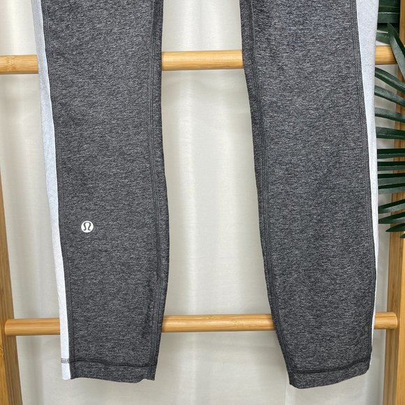 Lululemon Grey Silver Light Speed Tight Leggings Pants Size CAN 6 AUS 10 Active - Picture 9 of 12